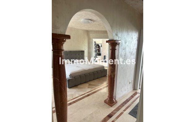 Revente - Villa individuelle - Estepona  - Estepona Centro