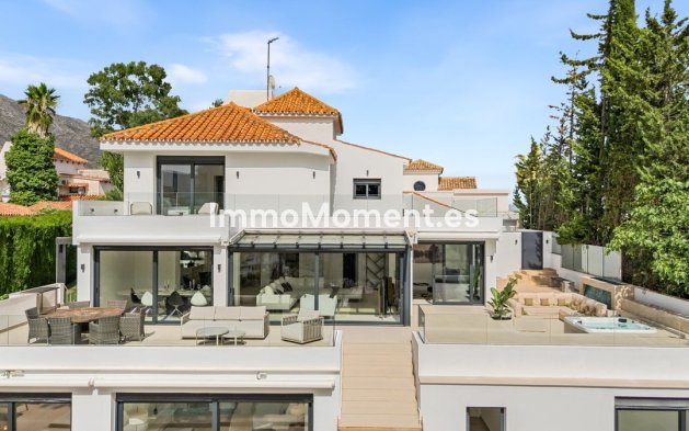 Resale - Detached villa - Marbella - Nueva Andalucía