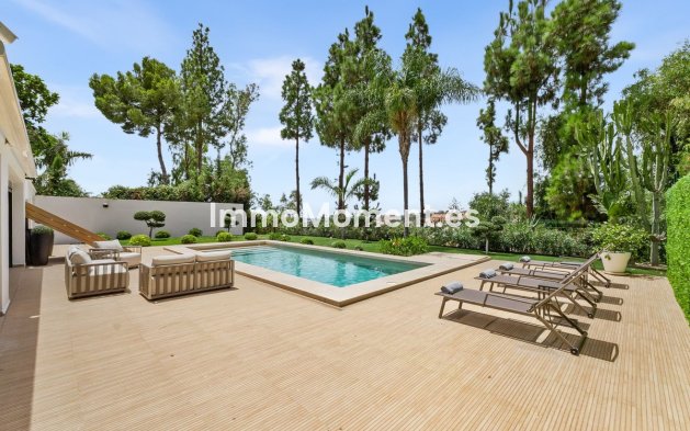 Resale - Detached villa - Marbella - Nueva Andalucía