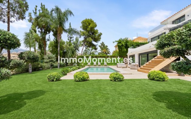 Resale - Detached villa - Marbella - Nueva Andalucía