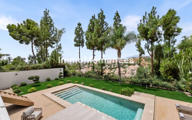 Resale - Detached villa - Marbella - Nueva Andalucía