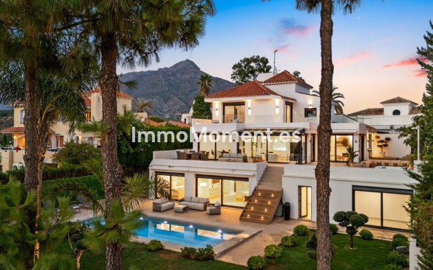 Resale - Detached villa - Marbella - Nueva Andalucía