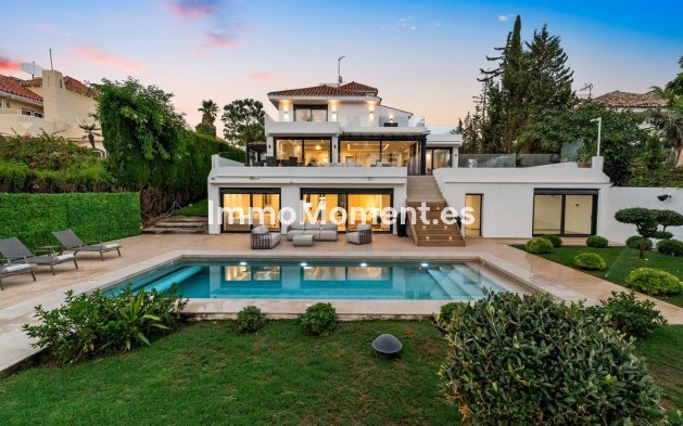 Resale - Detached villa - Marbella - Nueva Andalucía