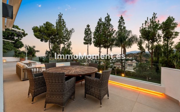 Resale - Detached villa - Marbella - Nueva Andalucía