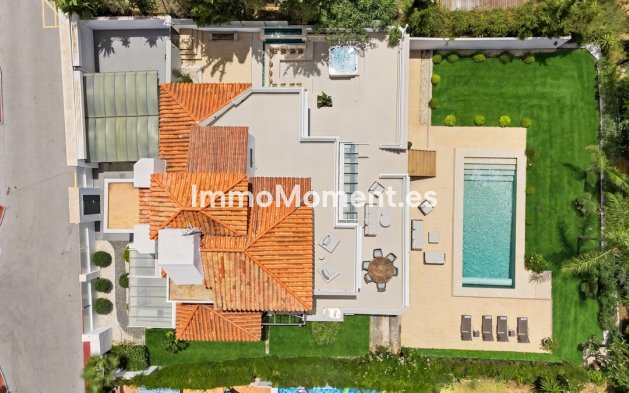 Resale - Detached villa - Marbella - Nueva Andalucía