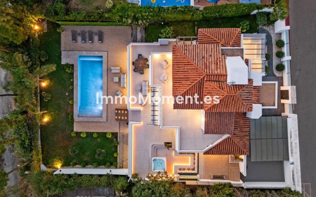 Resale - Detached villa - Marbella - Nueva Andalucía