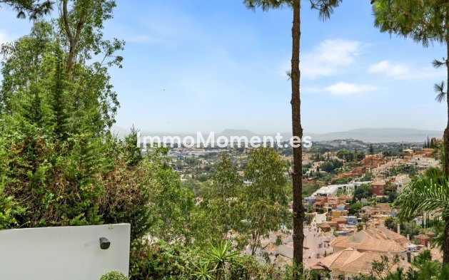 Resale - Detached villa - Marbella - Nueva Andalucía