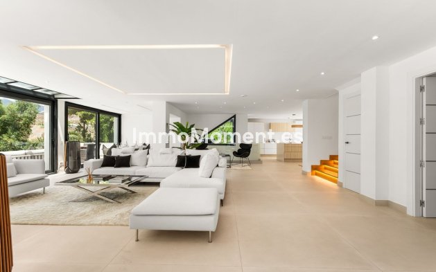 Resale - Detached villa - Marbella - Nueva Andalucía