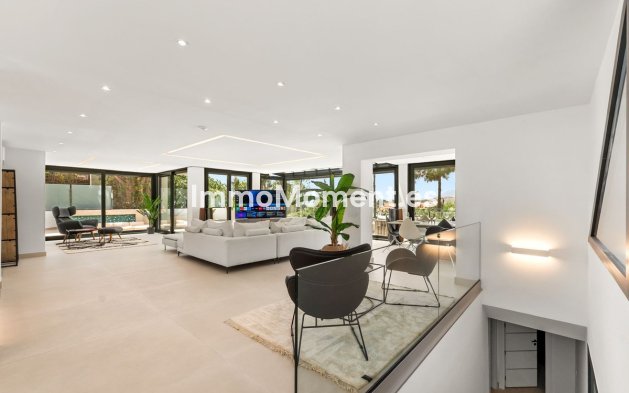 Resale - Detached villa - Marbella - Nueva Andalucía