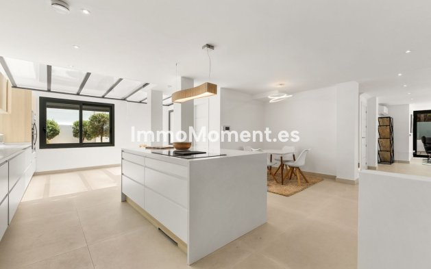 Resale - Detached villa - Marbella - Nueva Andalucía