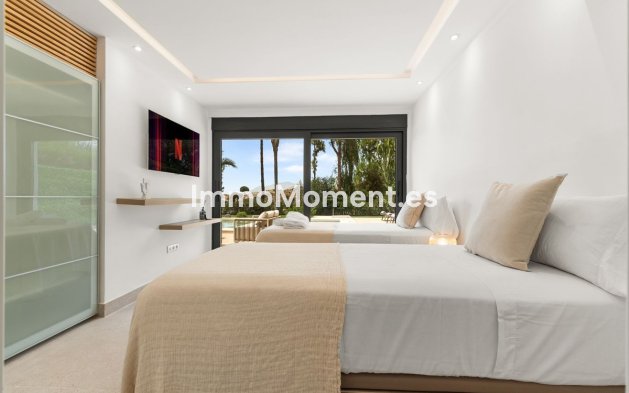 Resale - Detached villa - Marbella - Nueva Andalucía
