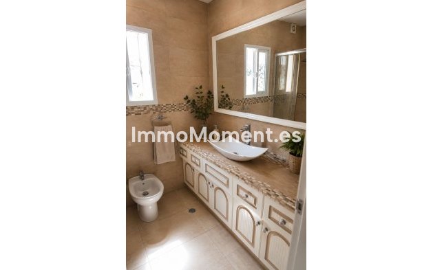 Wiederverkauf - Freistehende Villa - Marbella - Marbella Centro