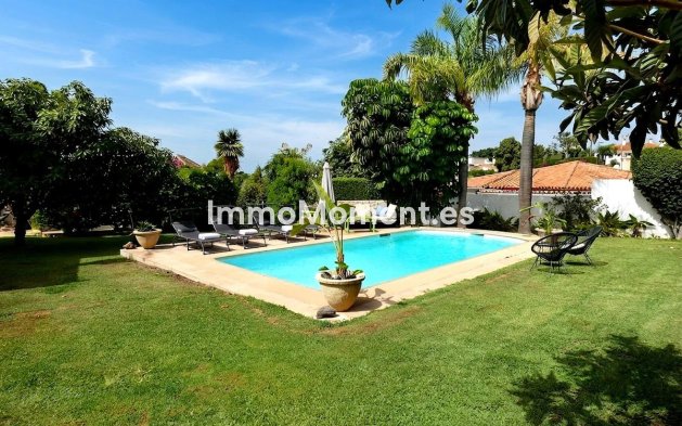 Wiederverkauf - Freistehende Villa - Marbella - Marbella Centro