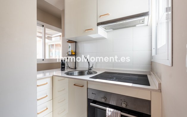 Resale - Apartment - Fuengirola - Los Boliches