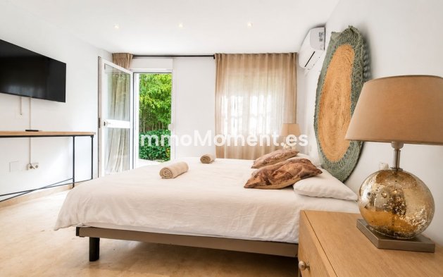 Reventa - Villa independiente - Marbella - Las Chapas