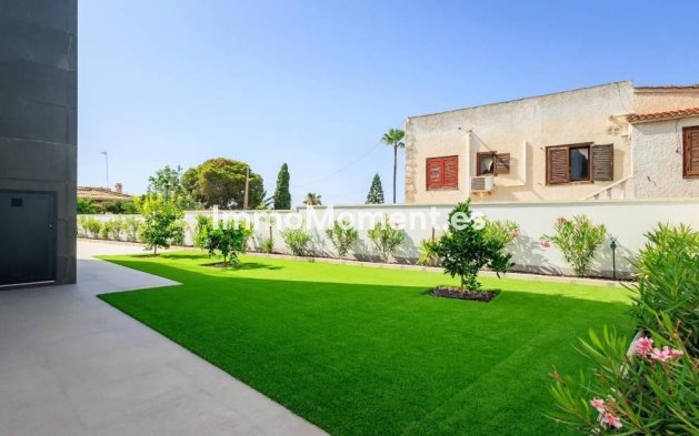 Reventa - Adosado - Orihuela - Los Balcones - Los Altos del Edén