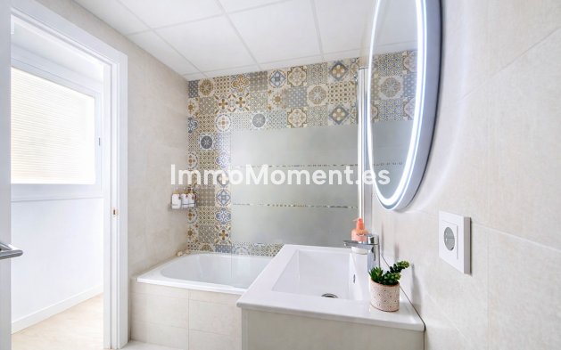 Revente - Appartement - Estepona  - Estepona Centro