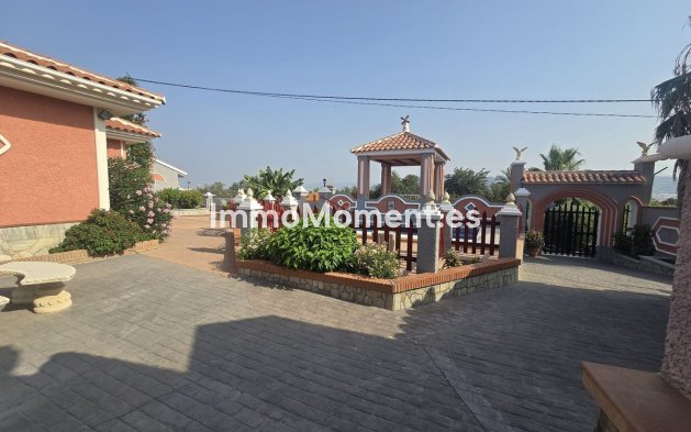 Reventa - Casa de campo - Interior  - Estacion de Cartama