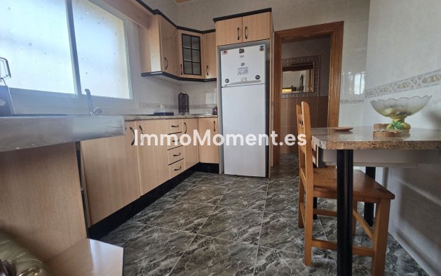 Reventa - Casa de campo - Interior  - Estacion de Cartama