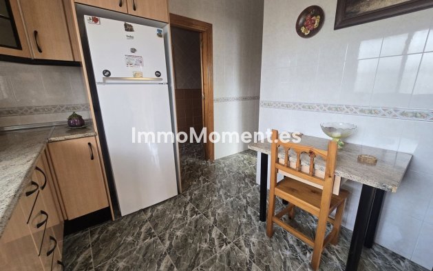 Reventa - Casa de campo - Interior  - Estacion de Cartama