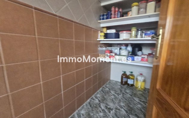 Reventa - Casa de campo - Interior  - Estacion de Cartama