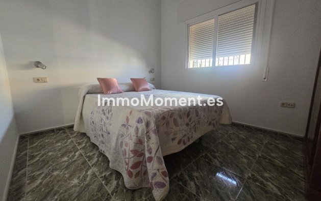 Reventa - Casa de campo - Interior  - Estacion de Cartama