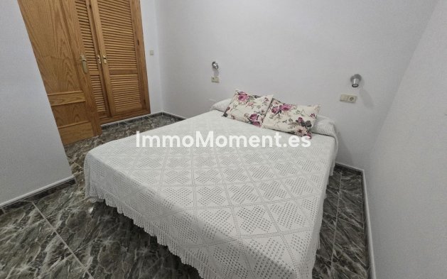 Reventa - Casa de campo - Interior  - Estacion de Cartama