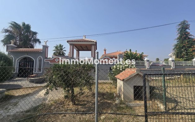 Reventa - Casa de campo - Interior  - Estacion de Cartama