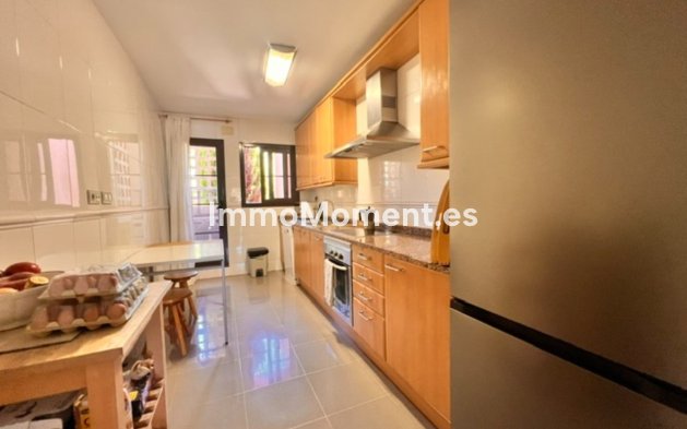 Lange termijn verhuur - Appartement - Estepona  - Hacienda del Sol