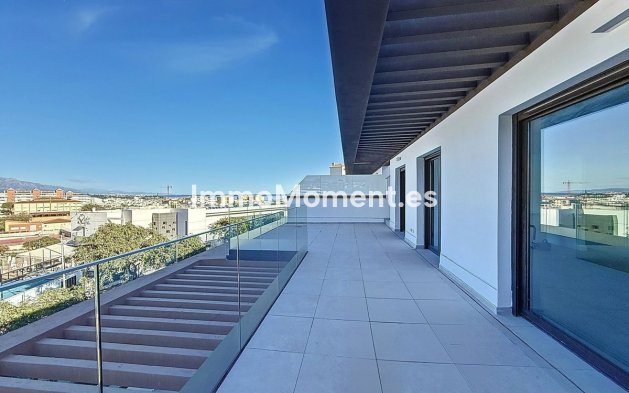 Resale - Apartment - Estepona - Estepona Centro