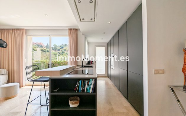 Resale - Apartment - Marbella - La Mairena