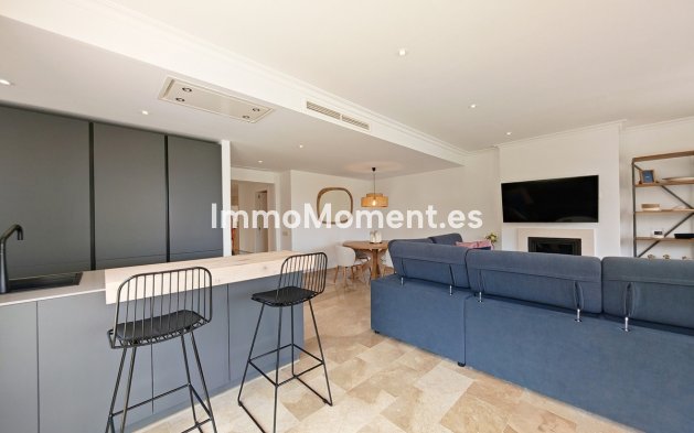 Resale - Apartment - Marbella - La Mairena