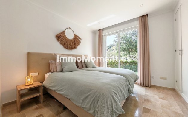 Resale - Apartment - Marbella - La Mairena