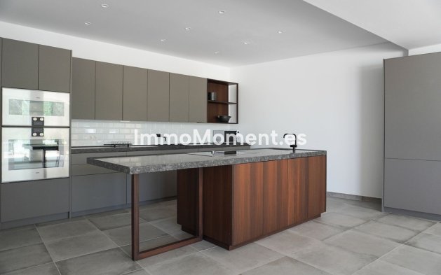 Resale - Detached villa - Mijas - Cerros del Aguila