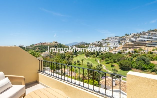 Resale - Apartment - Benahavís - La Quinta