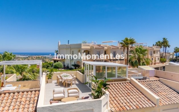 Resale - Apartment - Benahavís - La Quinta