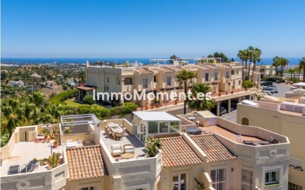 Resale - Apartment - Benahavís - La Quinta