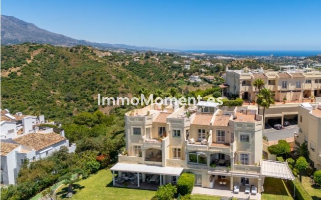 Resale - Apartment - Benahavís - La Quinta