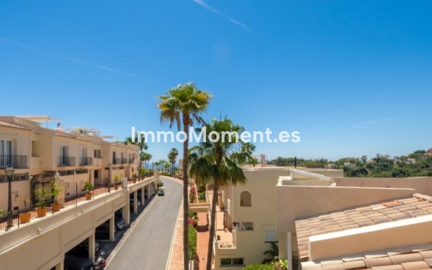 Resale - Apartment - Benahavís - La Quinta