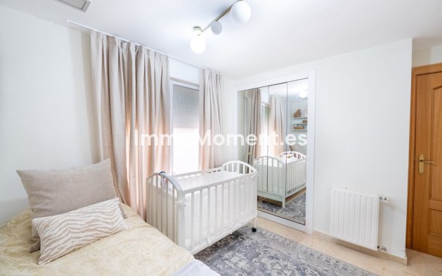 Resale - Apartment - Marbella - San Pedro de Alcántara