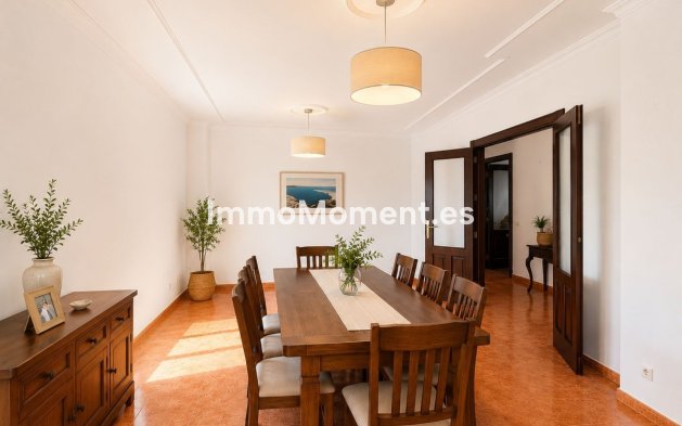 Revente - Villa individuelle - Estepona  - Estepona Centro