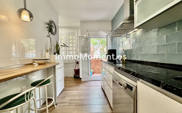 Resale - Apartment - Fuengirola - Los Boliches
