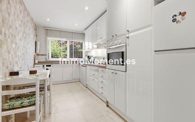 Revente - Appartement - Estepona  - Estepona Centro