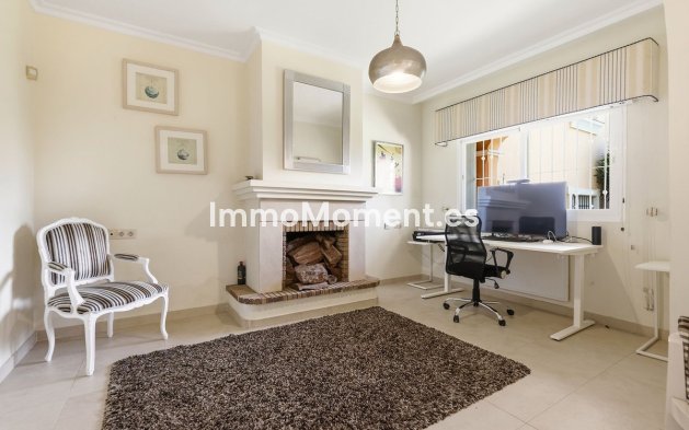 Revente - Appartement - Estepona  - Estepona Centro