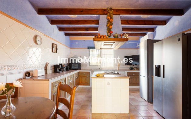 Bestaande woning - Rijtjeshuis - Binnenland  - Almogía