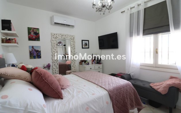 Wiederverkauf - Freistehende Villa - Orihuela - Villamartín