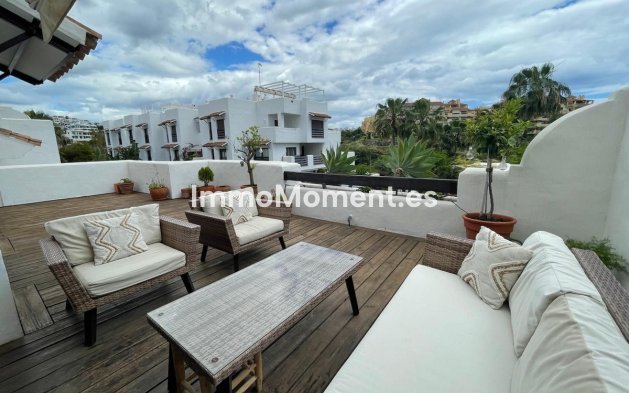 Resale - Apartment - Estepona - Estepona Centro