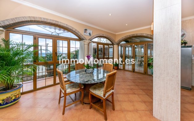 Bestaande woning - Vrijstaande villa - Binnenland  - Churriana