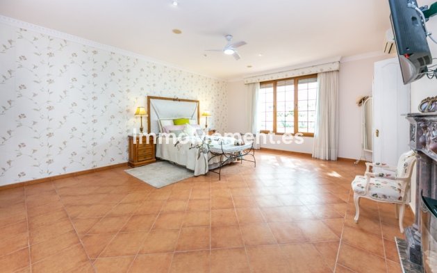 Bestaande woning - Vrijstaande villa - Binnenland  - Churriana