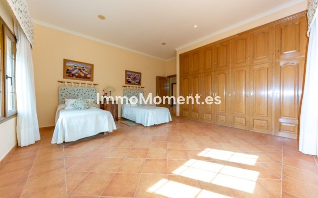 Bestaande woning - Vrijstaande villa - Binnenland  - Churriana